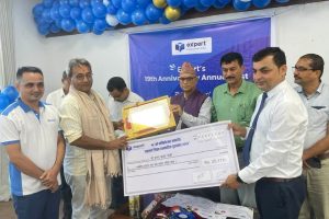 एक्सपर्ट शिक्षा पत्रकारिता पुरस्कारबाट जोशी पुरस्कृत