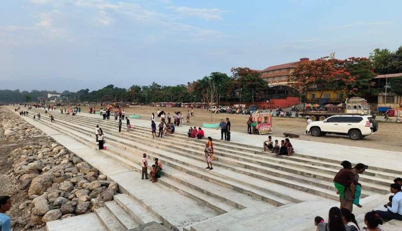 नारायणी किनारः तटबन्ध सहित सौन्दर्यअभिवृद्धि