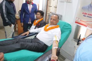 रक्तदाता मैनालीद्वारा दुई सय छ पटक रक्तदान