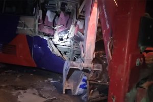 नारायणगढ-मुग्लिन सडकमा ५ सवारी साधन ठोक्किए: एक जनाको मृत्यु, २२ घाइते