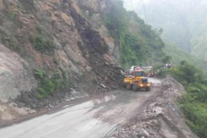 नारायणगढ–मुग्लिन सडक पुनः अबरुद्ध