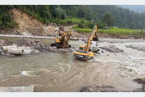 मेची राजमार्गको वैकल्पिक मार्ग अझै सञ्चालनमा आएन