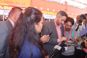 सञ्चारमन्त्रीद्वारा गोँगबु बसपार्कमा निःशुल्क इन्टरनेट सेवा शुभारम्भ