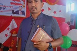व्यवसाय, समाजसेवा सँगसँगै राजनीतिमा सक्रिय ढकाल